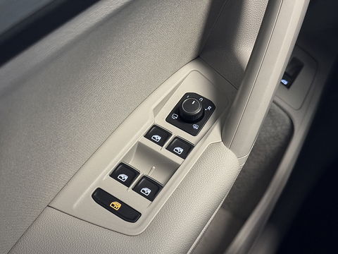 Volkswagen Tiguan 1.4 TSI ACT Comfortline Business | Adaptive Cruise Control | Parkeersensoren | Elektrische Achterklep | Lane Assist | DAB | Bluetooth | Stop&Go |