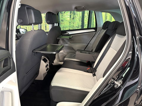 Volkswagen Tiguan 1.4 TSI ACT Comfortline Business | Adaptive Cruise Control | Parkeersensoren | Elektrische Achterklep | Lane Assist | DAB | Bluetooth | Stop&Go |