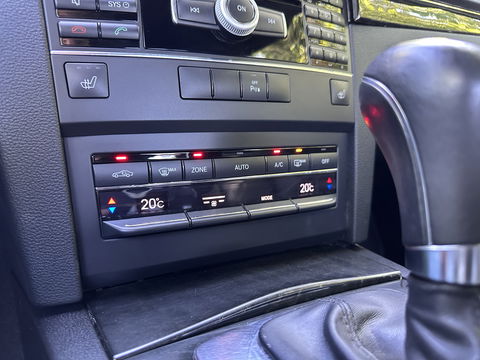 Mercedes-Benz E-Klasse Coupé 250 CGI Elegance | Parkeersensoren | Cruise Control | Stoelverwarming | 18" Lichtmetaal | Afn. Trekhaak | Elektrische Stoelen | Navigatie | Airconditioning |