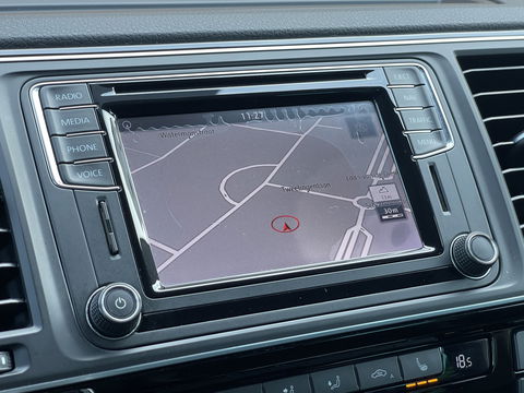 Volkswagen Transporter Multivan 2.0 TDI L1H1 4Motion Highline | 7 Persoons | Elektrische Schuifdeuren | Achteruitrijcamera | Adaptieve Cruise Control | Dodehoek Detector | Dynaudio | Apple Carplay/Android Auto | Stoelverwarming |