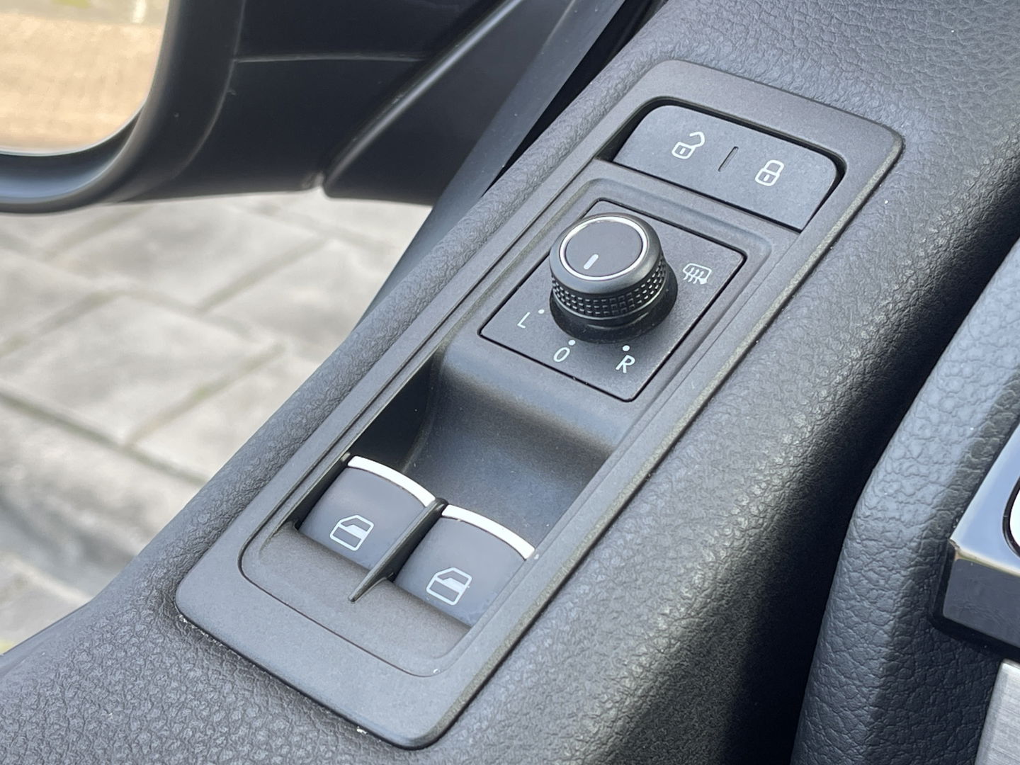 Volkswagen Transporter Multivan 2.0 TDI L1H1 4Motion Highline | 7 Persoons | Elektrische Schuifdeuren | Achteruitrijcamera | Adaptieve Cruise Control | Dodehoek Detector | Dynaudio | Apple Carplay/Android Auto | Stoelverwarming |