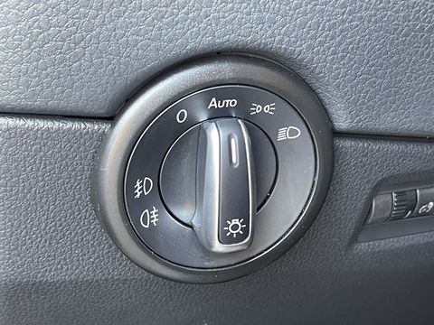 Volkswagen Transporter Multivan 2.0 TDI L1H1 4Motion Highline | 7 Persoons | Elektrische Schuifdeuren | Achteruitrijcamera | Adaptieve Cruise Control | Dodehoek Detector | Dynaudio | Apple Carplay/Android Auto | Stoelverwarming |