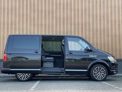 Volkswagen Transporter Multivan 2.0 TDI L1H1 4Motion Highline | 7 Persoons | Elektrische Schuifdeuren | Achteruitrijcamera | Adaptieve Cruise Control | Dodehoek Detector | Dynaudio | Apple Carplay/Android Auto | Stoelverwarming |