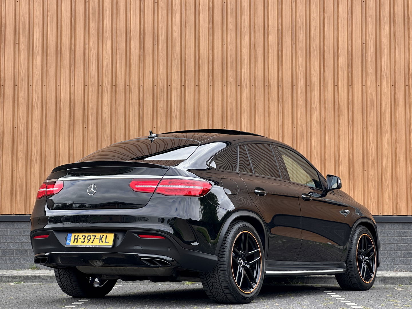 Mercedes-Benz GLE Coupé AMG 43 4MATIC | 360° Camera | Schuif/Kanteldak | Elektrisch Wegklapbare Trekhaak | Adaptieve Cruise Control | Memory & Masage Voorstoelen | Harman Kardon | Stoel- Verwarming & Verkoeling |
