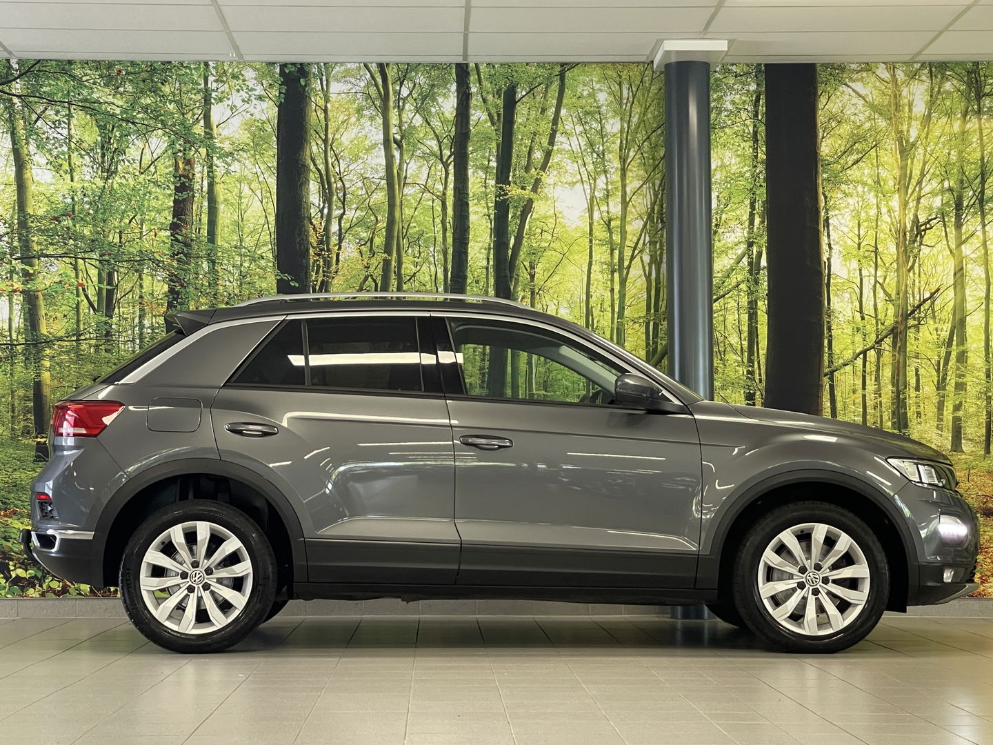 Volkswagen T-Roc 1.0 TSI Style | Trekhaak | Adaptieve Cruise Control | Parkeersensoren | Apple Carplay/Android Auto | Lane Assist | Navigatie | DAB | Airconditioning |