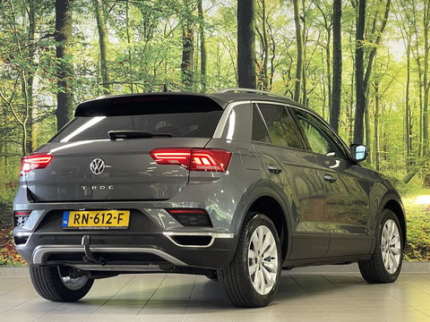 Volkswagen T-Roc 1.0 TSI Style | Trekhaak | Adaptieve Cruise Control | Parkeersensoren | Apple Carplay/Android Auto | Lane Assist | Navigatie | DAB | Airconditioning |