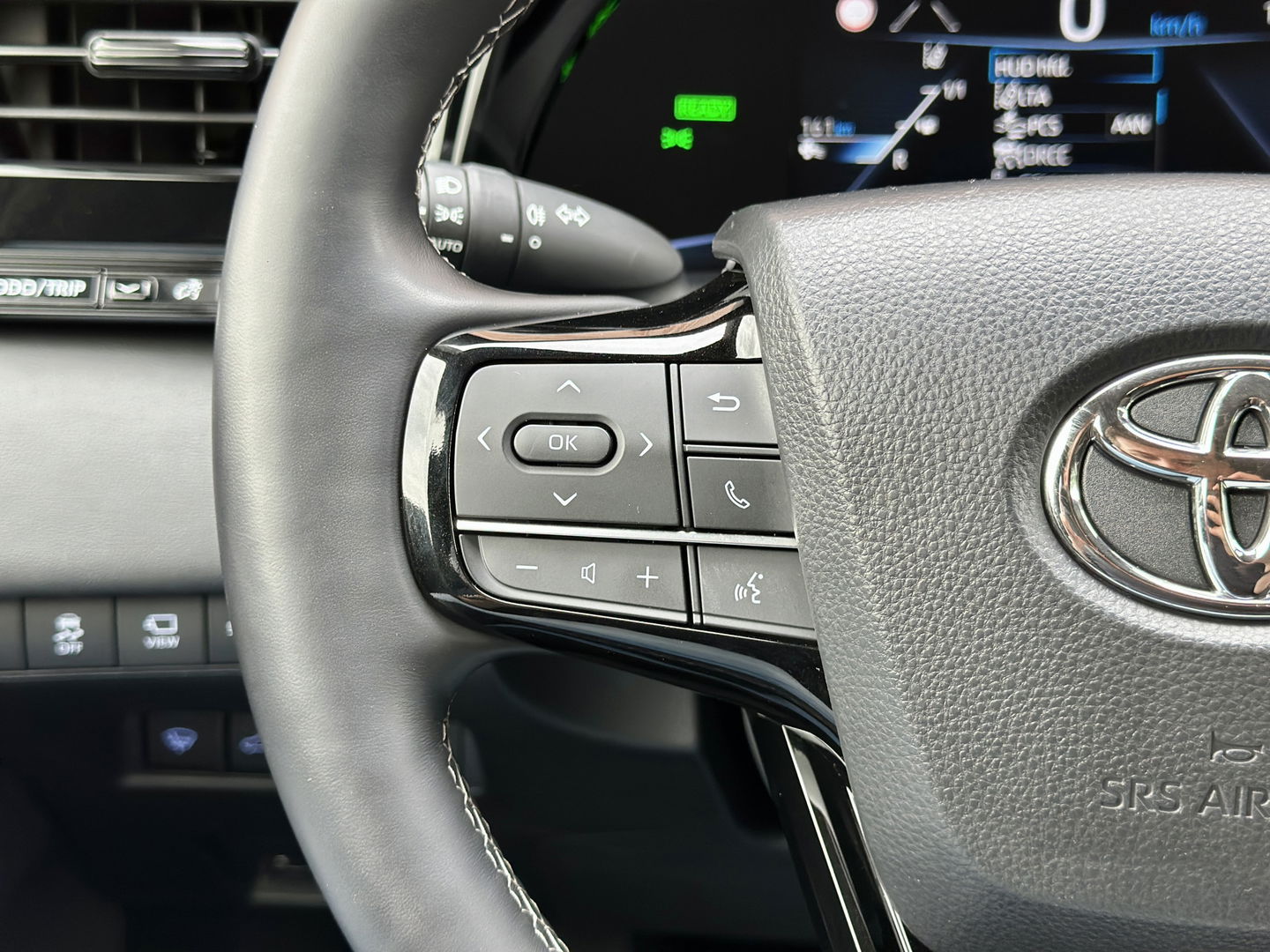 Toyota Mirai Prestige | 360° Camera | Cruise Control | Keyless Go/Entry | JBL | Stoelverwarming | Stoelventilatie | Dodehoek Detectie | Lane Assist | Apple Carplay / Android Auto |