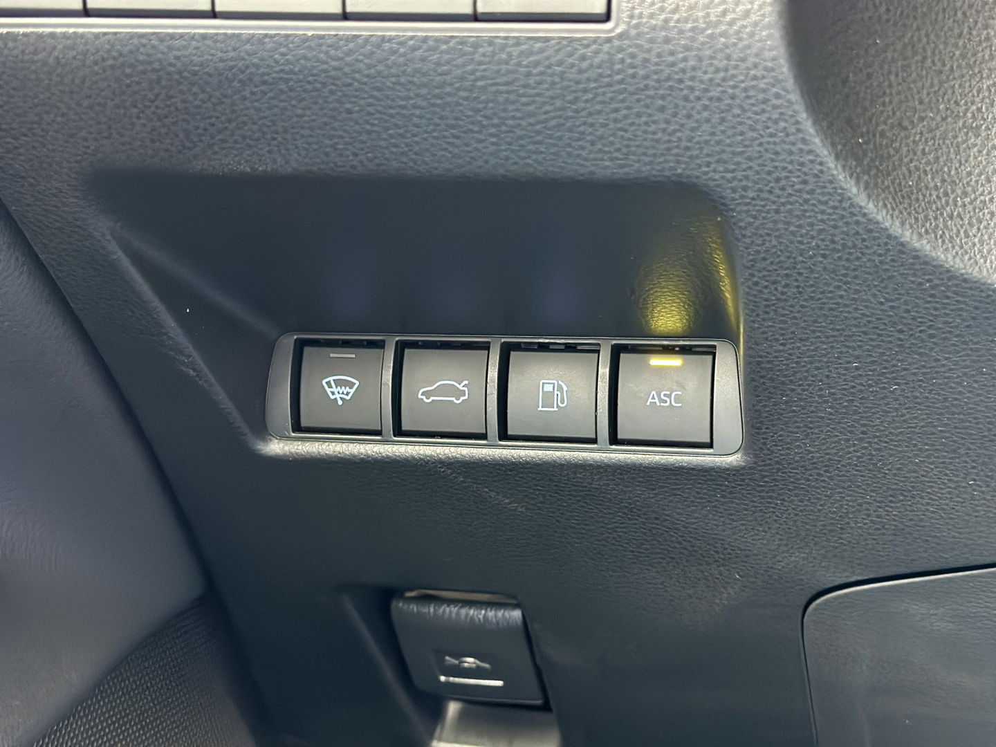 Toyota Mirai Prestige | 360° Camera | Cruise Control | Keyless Go/Entry | JBL | Stoelverwarming | Stoelventilatie | Dodehoek Detectie | Lane Assist | Apple Carplay / Android Auto |