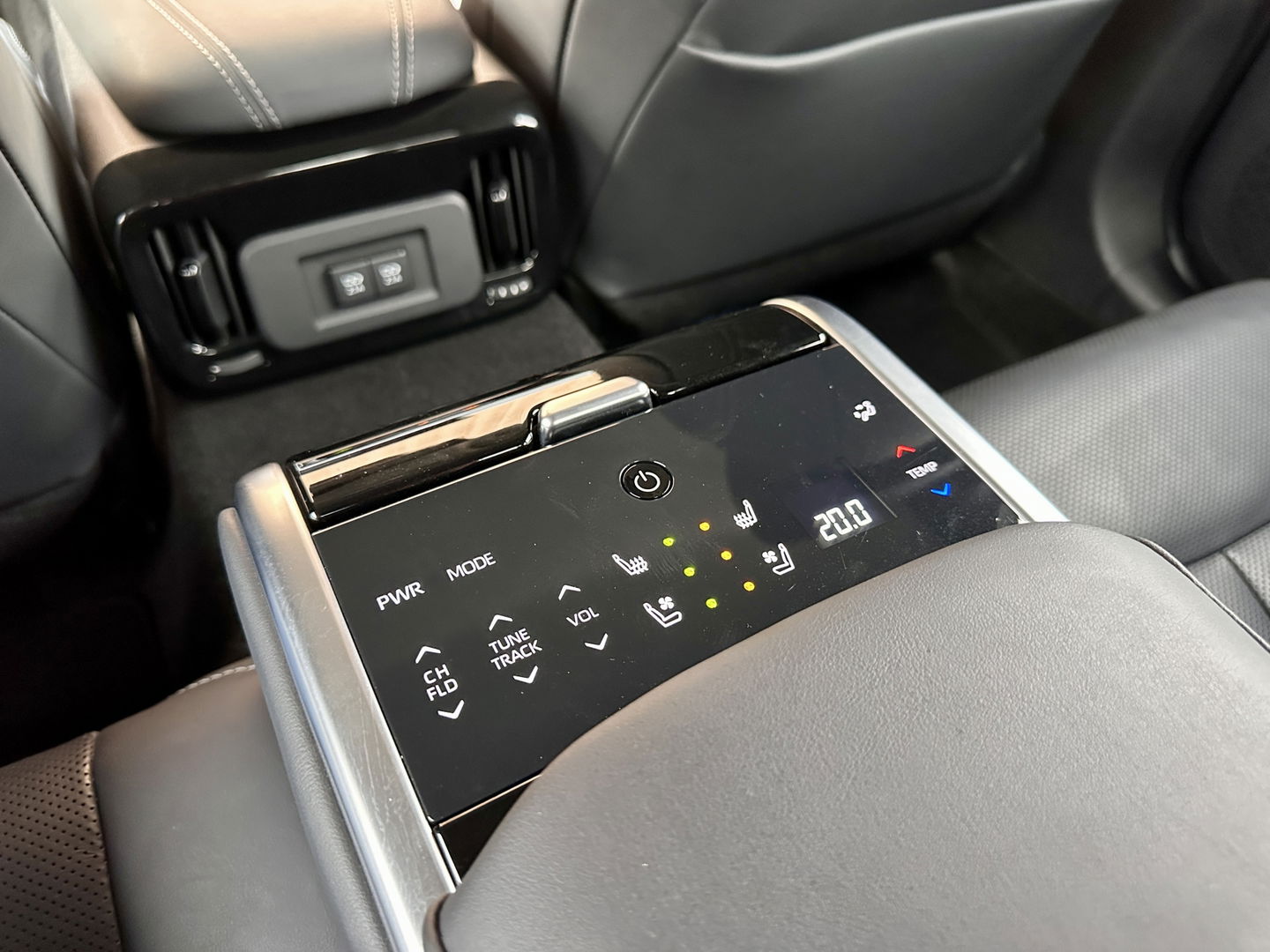 Toyota Mirai Prestige | 360° Camera | Cruise Control | Keyless Go/Entry | JBL | Stoelverwarming | Stoelventilatie | Dodehoek Detectie | Lane Assist | Apple Carplay / Android Auto |