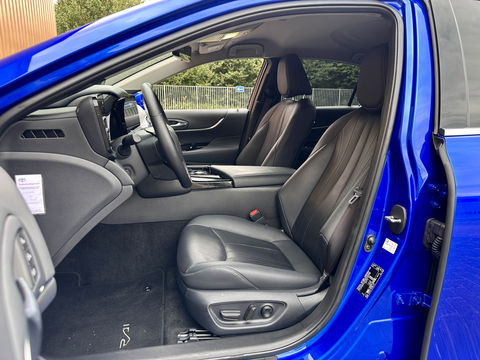 Toyota Mirai Prestige | 360° Camera | Cruise Control | Keyless Go/Entry | JBL | Stoelverwarming | Stoelventilatie | Dodehoek Detectie | Lane Assist | Apple Carplay / Android Auto |