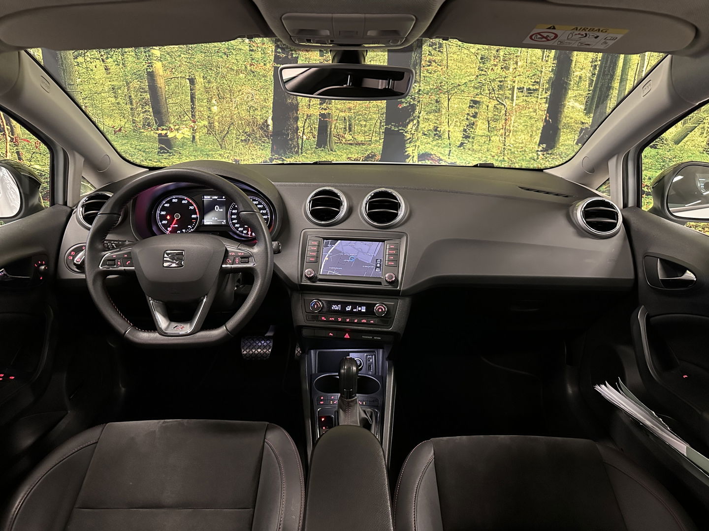SEAT Ibiza 1.0 EcoTSI FR Connect | Automaat! | Parkeersensoren | Panoramadak | Achteruitrijcamera | Apple Carplay | Android Auto | Stoelverwarming