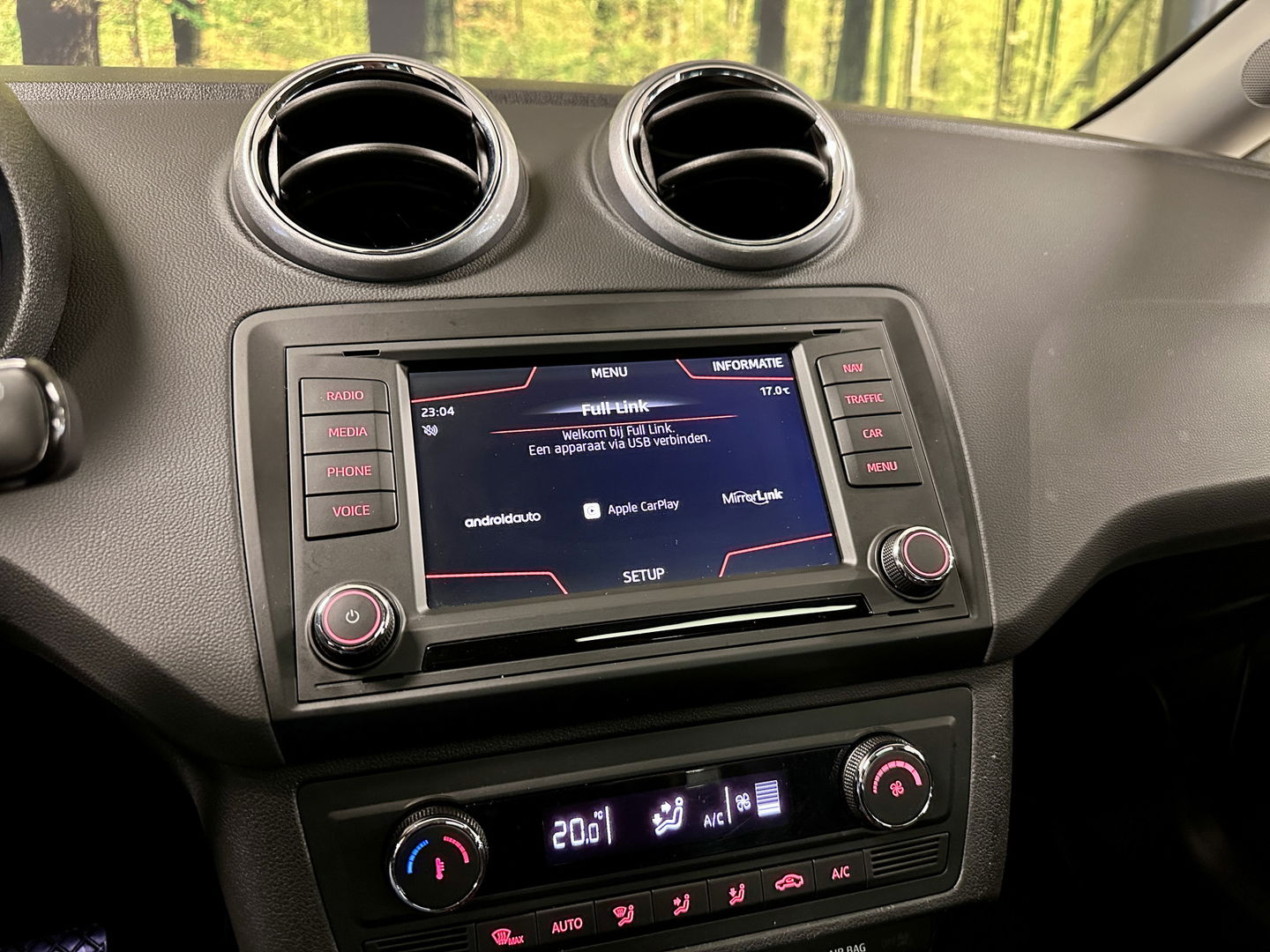 SEAT Ibiza 1.0 EcoTSI FR Connect | Automaat! | Parkeersensoren | Panoramadak | Achteruitrijcamera | Apple Carplay | Android Auto | Stoelverwarming