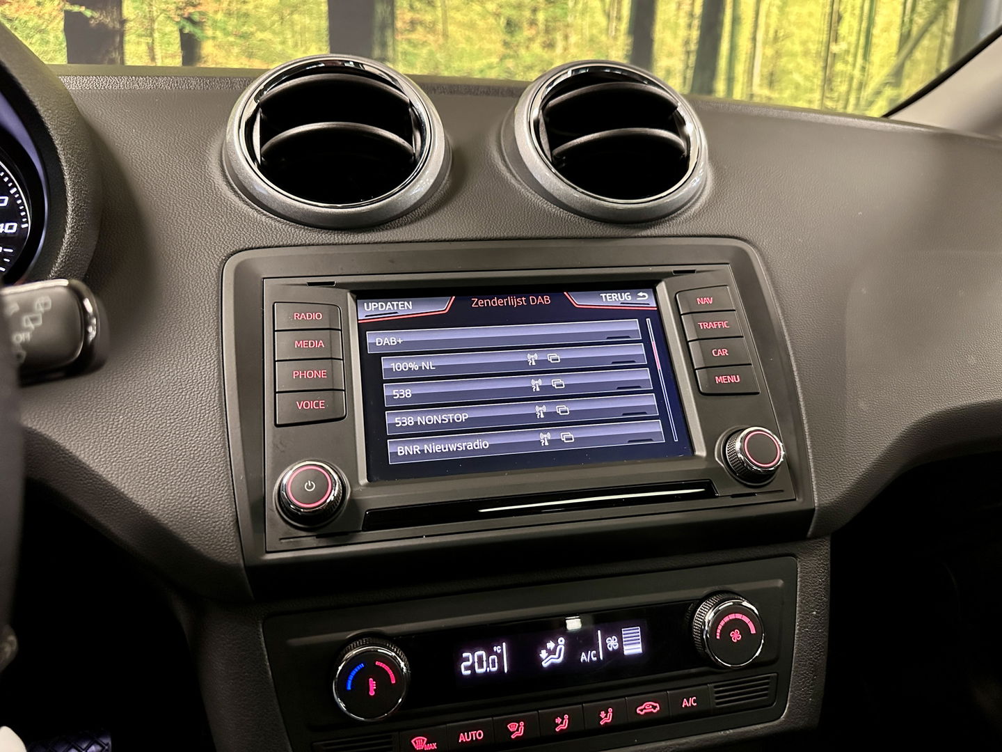 SEAT Ibiza 1.0 EcoTSI FR Connect | Automaat! | Parkeersensoren | Panoramadak | Achteruitrijcamera | Apple Carplay | Android Auto | Stoelverwarming