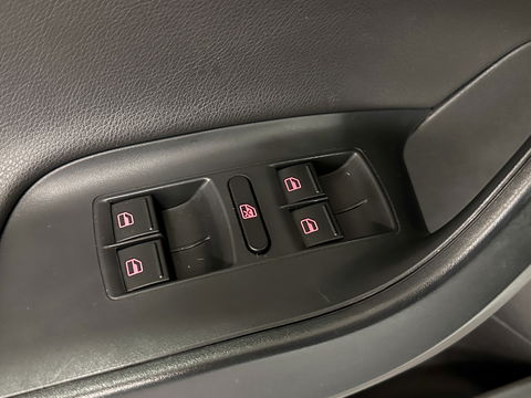 SEAT Ibiza 1.0 EcoTSI FR Connect | Automaat! | Parkeersensoren | Panoramadak | Achteruitrijcamera | Apple Carplay | Android Auto | Stoelverwarming