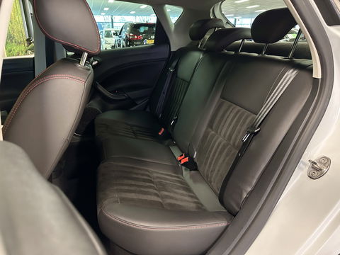 SEAT Ibiza 1.0 EcoTSI FR Connect | Automaat! | Parkeersensoren | Panoramadak | Achteruitrijcamera | Apple Carplay | Android Auto | Stoelverwarming
