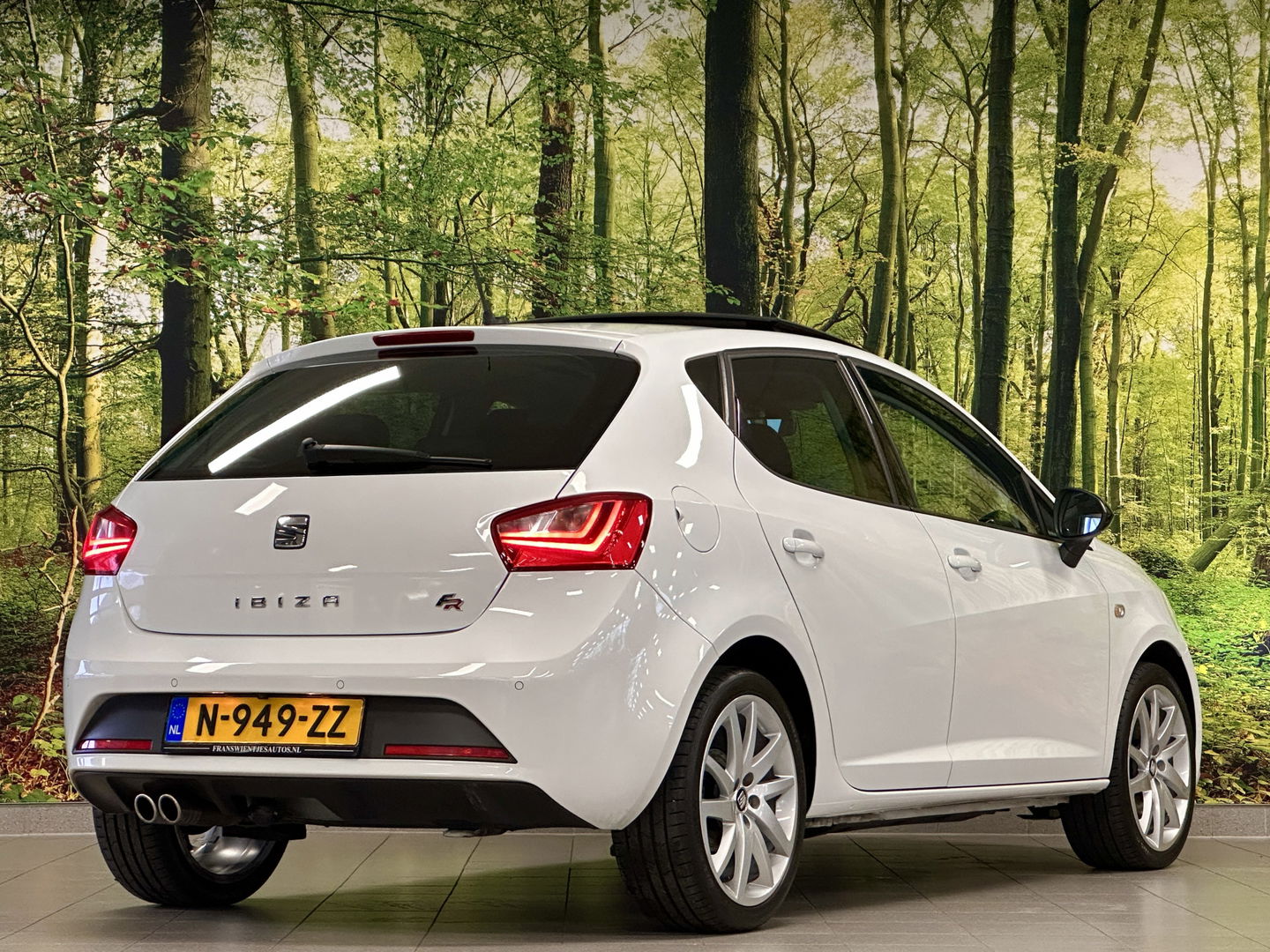 SEAT Ibiza 1.0 EcoTSI FR Connect | Automaat! | Parkeersensoren | Panoramadak | Achteruitrijcamera | Apple Carplay | Android Auto | Stoelverwarming