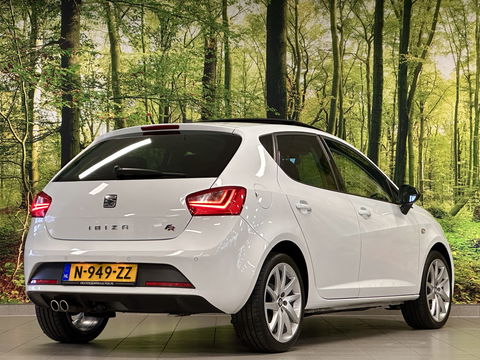 SEAT Ibiza 1.0 EcoTSI FR Connect | Automaat! | Parkeersensoren | Panoramadak | Achteruitrijcamera | Apple Carplay | Android Auto | Stoelverwarming