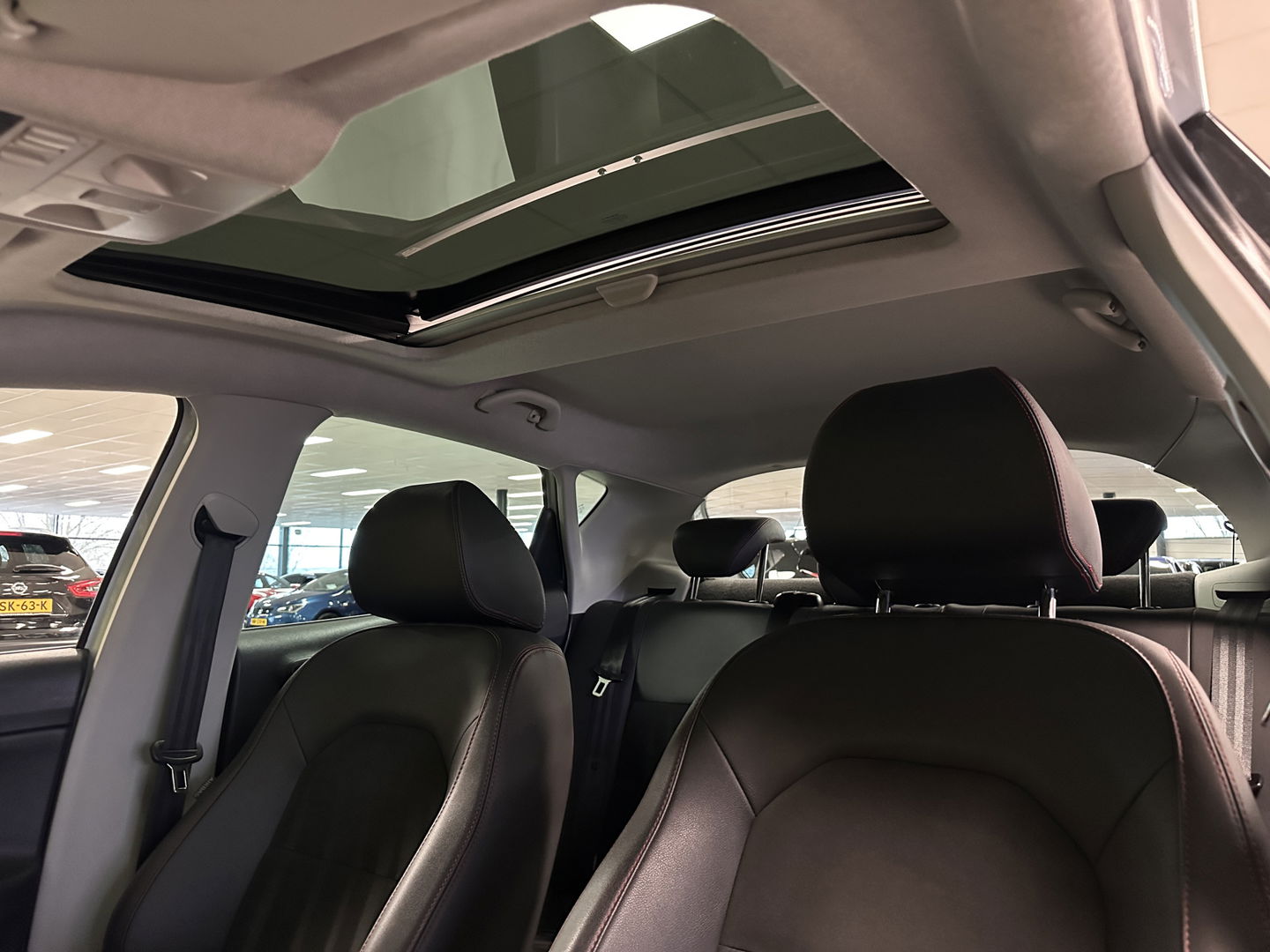 SEAT Ibiza 1.0 EcoTSI FR Connect | Automaat! | Parkeersensoren | Panoramadak | Achteruitrijcamera | Apple Carplay | Android Auto | Stoelverwarming