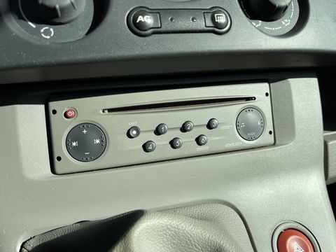 Renault Kangoo Family 1.5 dCi Expression | 2x Schuifdeuren | 5 Zitplaatsen | Airconditioning | Radio/Cd | Origineel Nederlands | Cruise Control | Trekhaak |