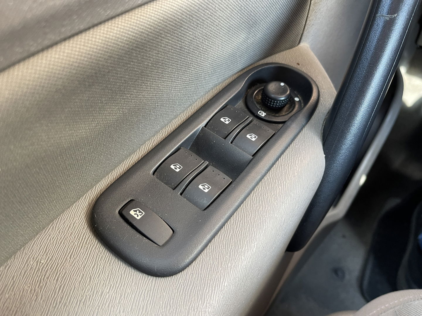 Renault Kangoo Family 1.5 dCi Expression | 2x Schuifdeuren | 5 Zitplaatsen | Airconditioning | Radio/Cd | Origineel Nederlands | Cruise Control | Trekhaak |