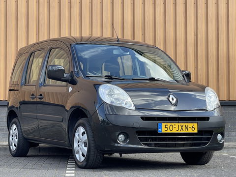 Renault Kangoo Family 1.5 dCi Expression | 2x Schuifdeuren | 5 Zitplaatsen | Airconditioning | Radio/Cd | Origineel Nederlands | Cruise Control | Trekhaak |