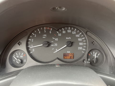 Opel Combo 1.7 DTI | EX BTW | Origineel Nederlands | Trekhaak | Radio / Cd |  Centrale Vergrendeling | Bluetooth |
