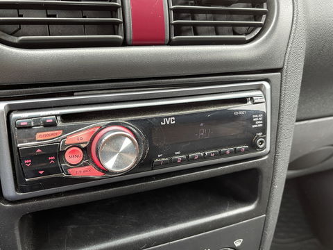 Opel Combo 1.7 DTI | EX BTW | Origineel Nederlands | Trekhaak | Radio / Cd |  Centrale Vergrendeling | Bluetooth |