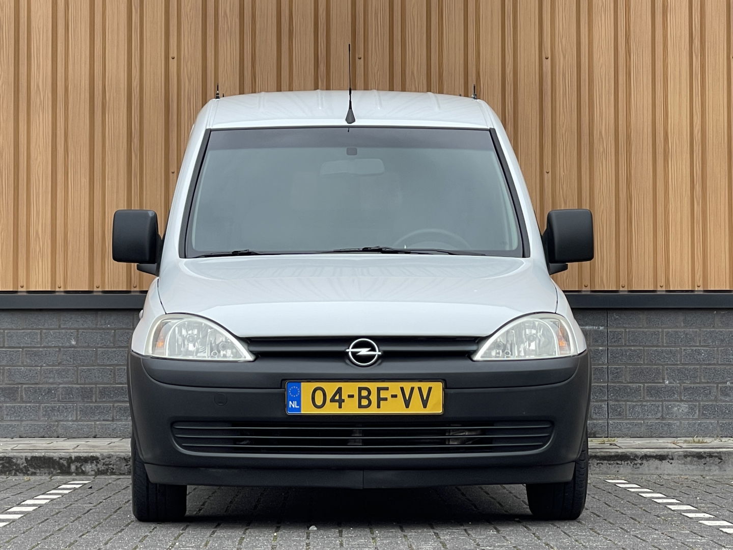 Opel Combo 1.7 DTI | EX BTW | Origineel Nederlands | Trekhaak | Radio / Cd |  Centrale Vergrendeling | Bluetooth |