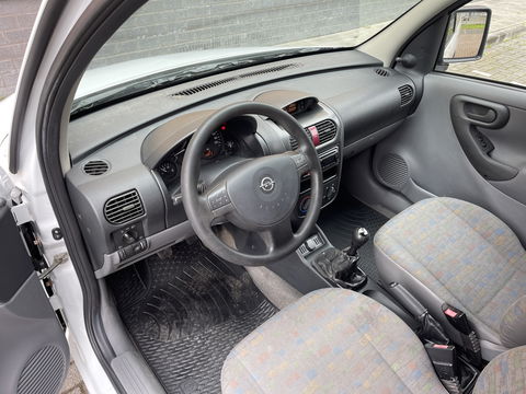 Opel Combo 1.7 DTI | EX BTW | Origineel Nederlands | Trekhaak | Radio / Cd |  Centrale Vergrendeling | Bluetooth |