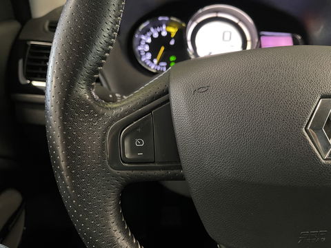 Renault Mégane 1.2 TCe Bose | Origineel Nederlands | Airconditioning | Lichtmetaal 17'' | Radio\Cd | Bose Audio | Bluetooth | Navigatie |