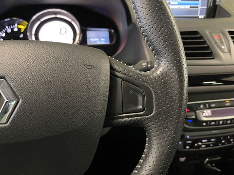 Renault Mégane 1.2 TCe Bose | Origineel Nederlands | Airconditioning | Lichtmetaal 17'' | Radio\Cd | Bose Audio | Bluetooth | Navigatie |