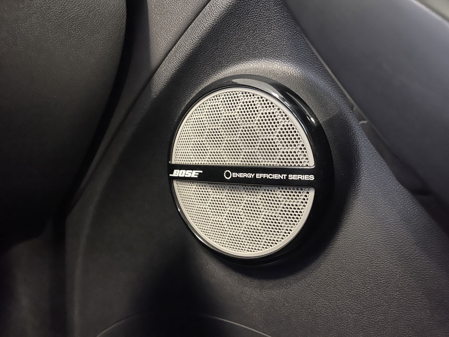 Renault Mégane 1.2 TCe Bose | Origineel Nederlands | Airconditioning | Lichtmetaal 17'' | Radio\Cd | Bose Audio | Bluetooth | Navigatie |