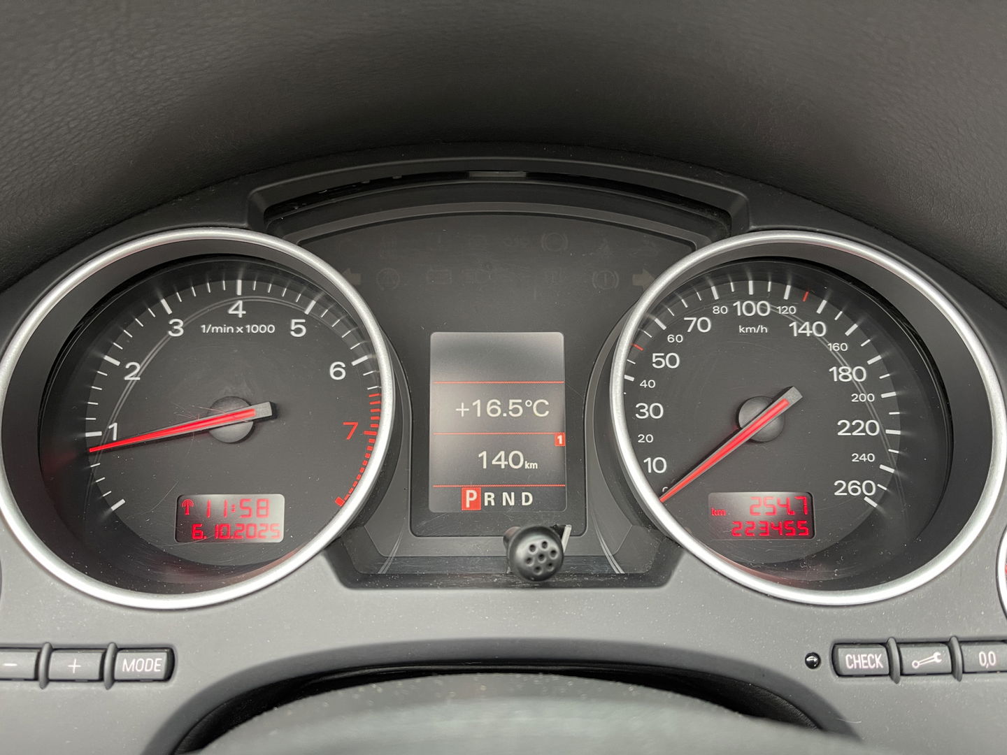 Audi A4 Cabriolet 3.0 V6 Exclusive | Cruise Control | Parkeersensoren | Airconditioning | Stoelverwarming | Elektrisch Bedienbare Voorstoelen |