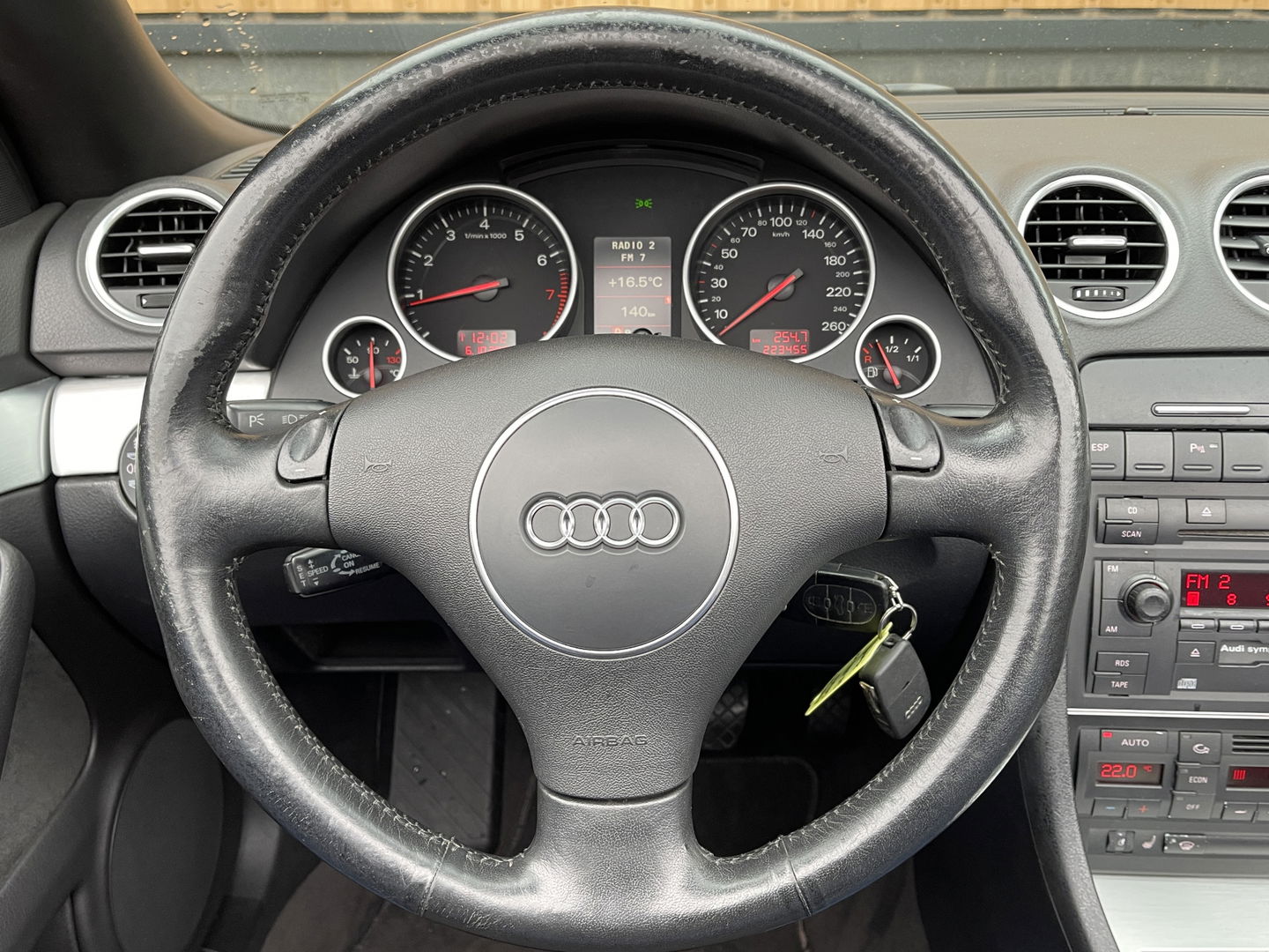 Audi A4 Cabriolet 3.0 V6 Exclusive | Cruise Control | Parkeersensoren | Airconditioning | Stoelverwarming | Elektrisch Bedienbare Voorstoelen |