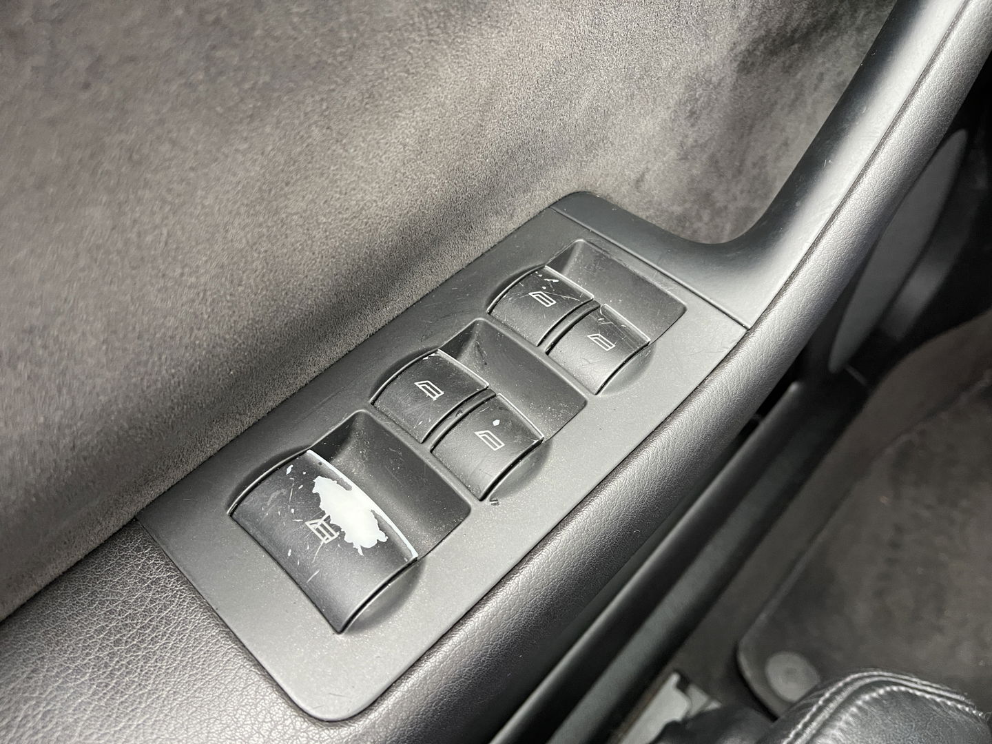 Audi A4 Cabriolet 3.0 V6 Exclusive | Cruise Control | Parkeersensoren | Airconditioning | Stoelverwarming | Elektrisch Bedienbare Voorstoelen |