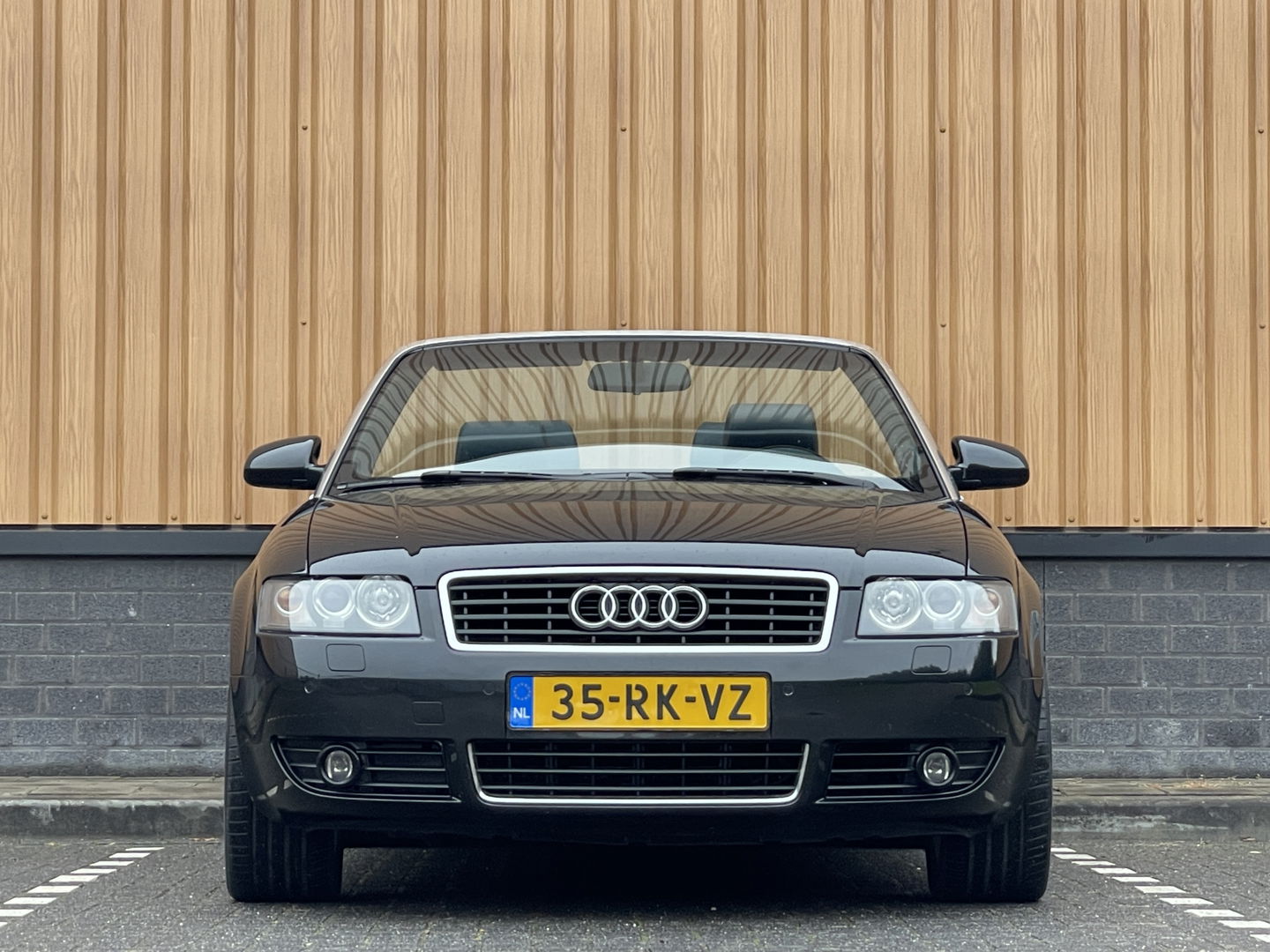 Audi A4 Cabriolet 3.0 V6 Exclusive | Cruise Control | Parkeersensoren | Airconditioning | Stoelverwarming | Elektrisch Bedienbare Voorstoelen |