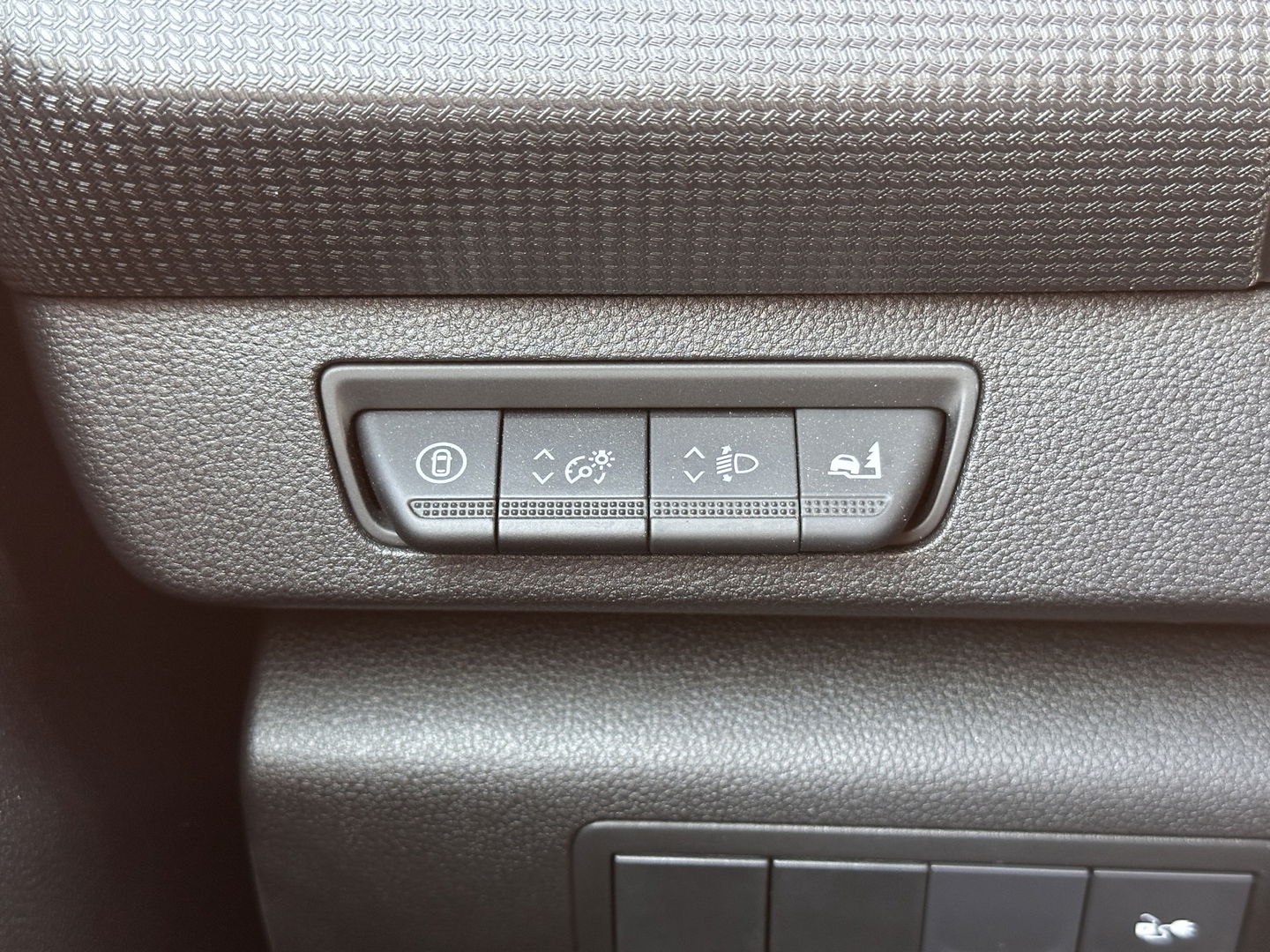Renault Kangoo E-Tech Advance L1 44 kWh | Automaat | Led verlichting | Apple carplay | DAB | Clima | Verwarmbare voorstoelen |