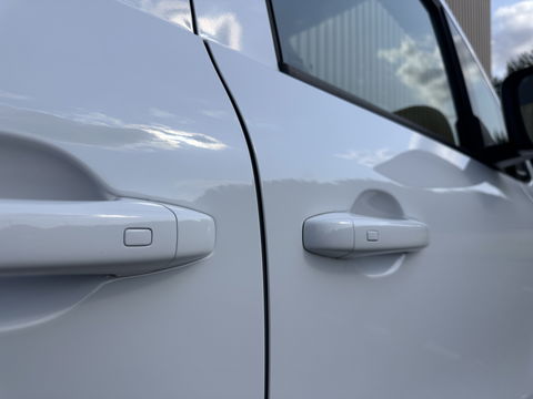 Renault Kangoo E-Tech Advance L1 44 kWh | Automaat | Led verlichting | Apple carplay | DAB | Clima | Verwarmbare voorstoelen |