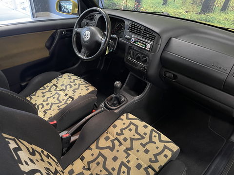 Volkswagen GOLF Cabriolet 1.8 Trendline | Cabriolet | Origineel Nederlands | BTW Factuur mogelijk Lichtmetaal 16'' | NAP | Elektrische Ramen | Elektrische Spiegels | Radio\Cd |
