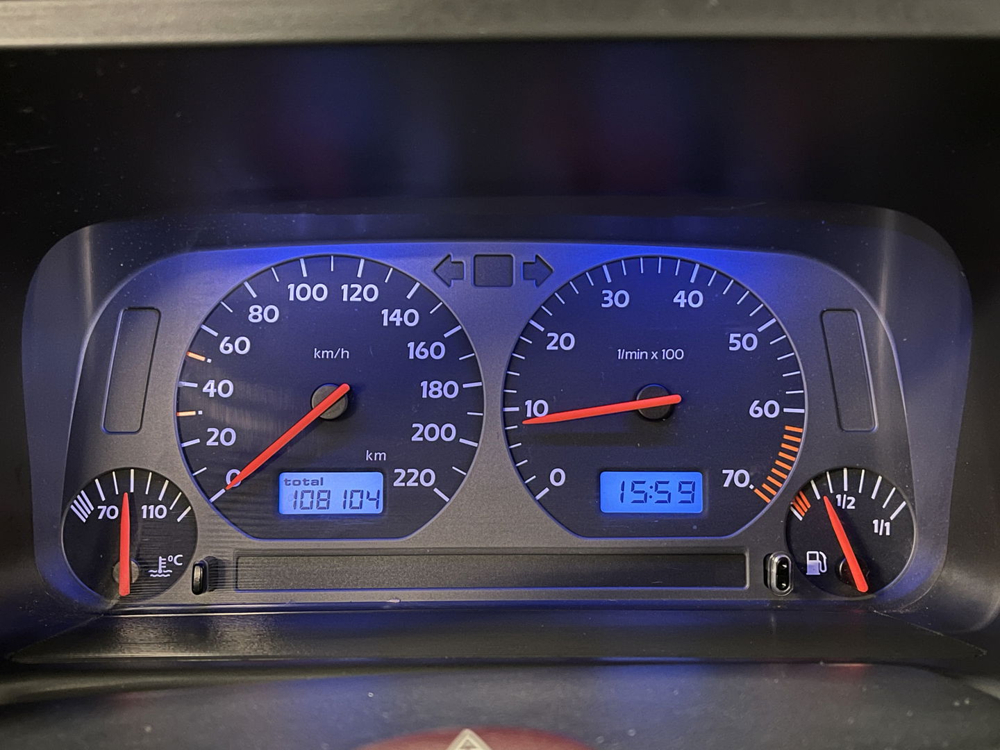 Volkswagen GOLF Cabriolet 1.8 Trendline | Cabriolet | Origineel Nederlands | BTW Factuur mogelijk Lichtmetaal 16'' | NAP | Elektrische Ramen | Elektrische Spiegels | Radio\Cd |
