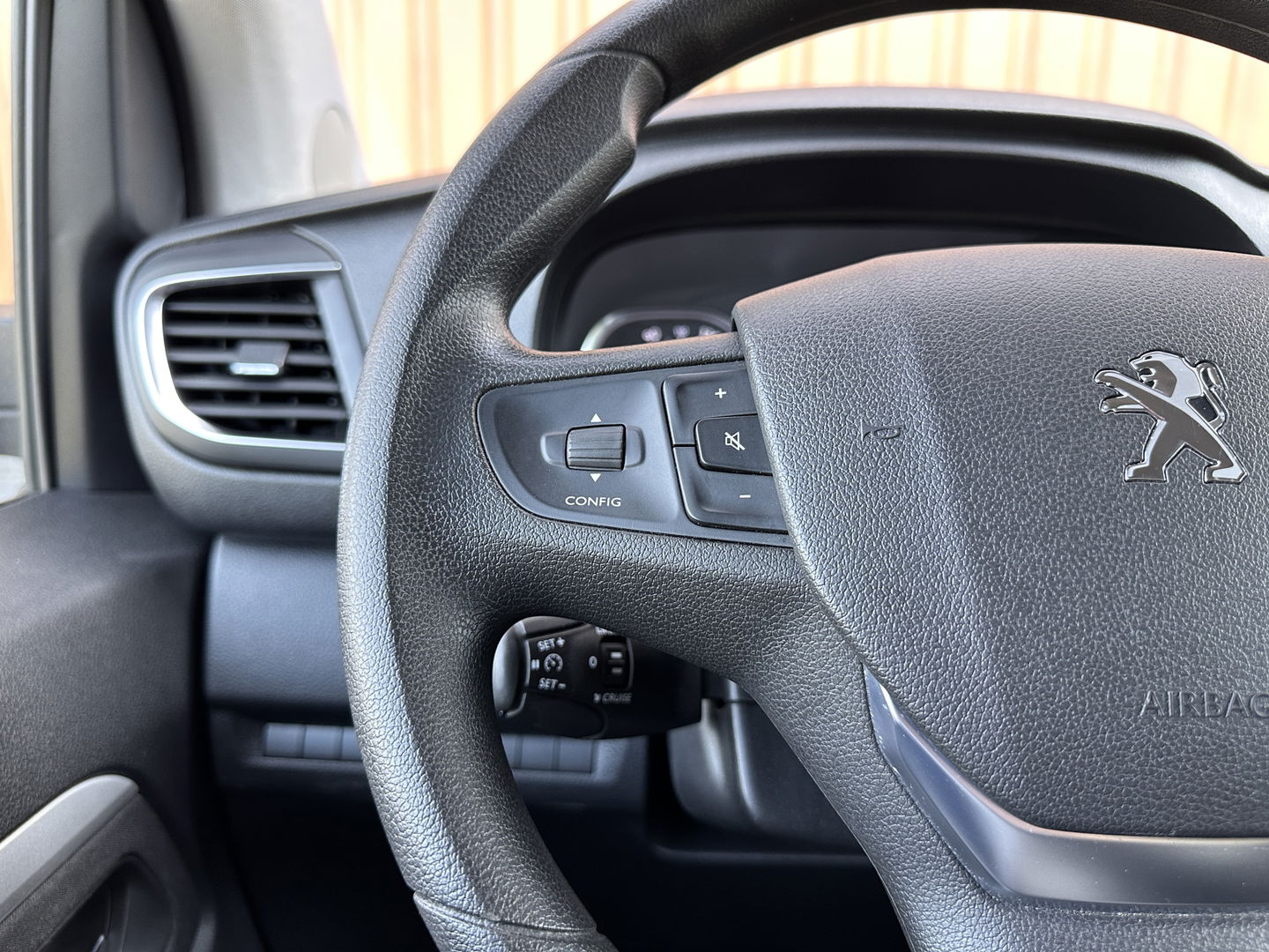 Peugeot Expert Traveller 8P 2.0 BlueHDi 150 Business Standard S&S | Marge! | Cruise Control | Parkeersensoren Achter | Apple Carplay/Android Auto | Navigatie | Isofix |