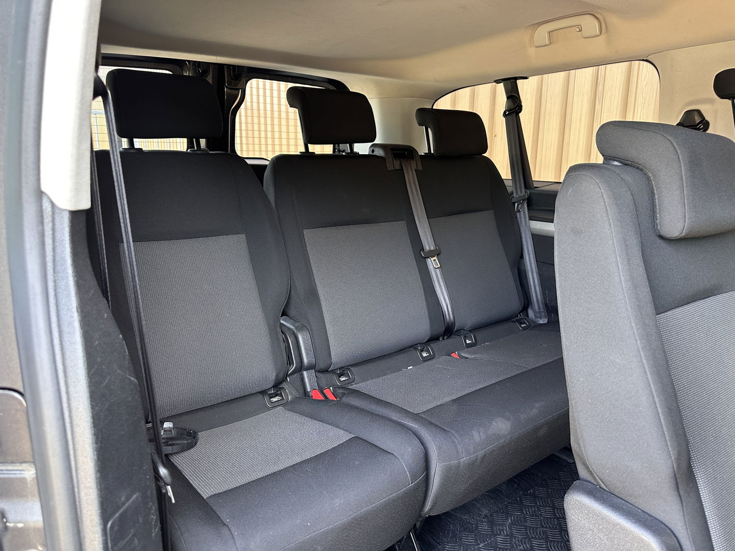 Peugeot Expert Traveller 8P 2.0 BlueHDi 150 Business Standard S&S | Marge! | Cruise Control | Parkeersensoren Achter | Apple Carplay/Android Auto | Navigatie | Isofix |
