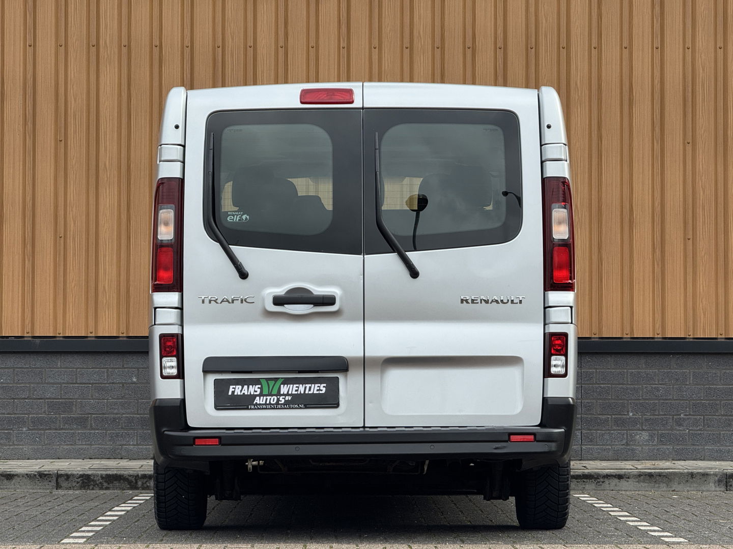 Renault Trafic 1.6 dCi T29 L2H1 DC Comfort | Exportprijs | Marge |  Airconditioning | Radio | Navigatie | Cruise Control | Bluetooth | Stop & Go | Multifunctioneel Stuurwiel |