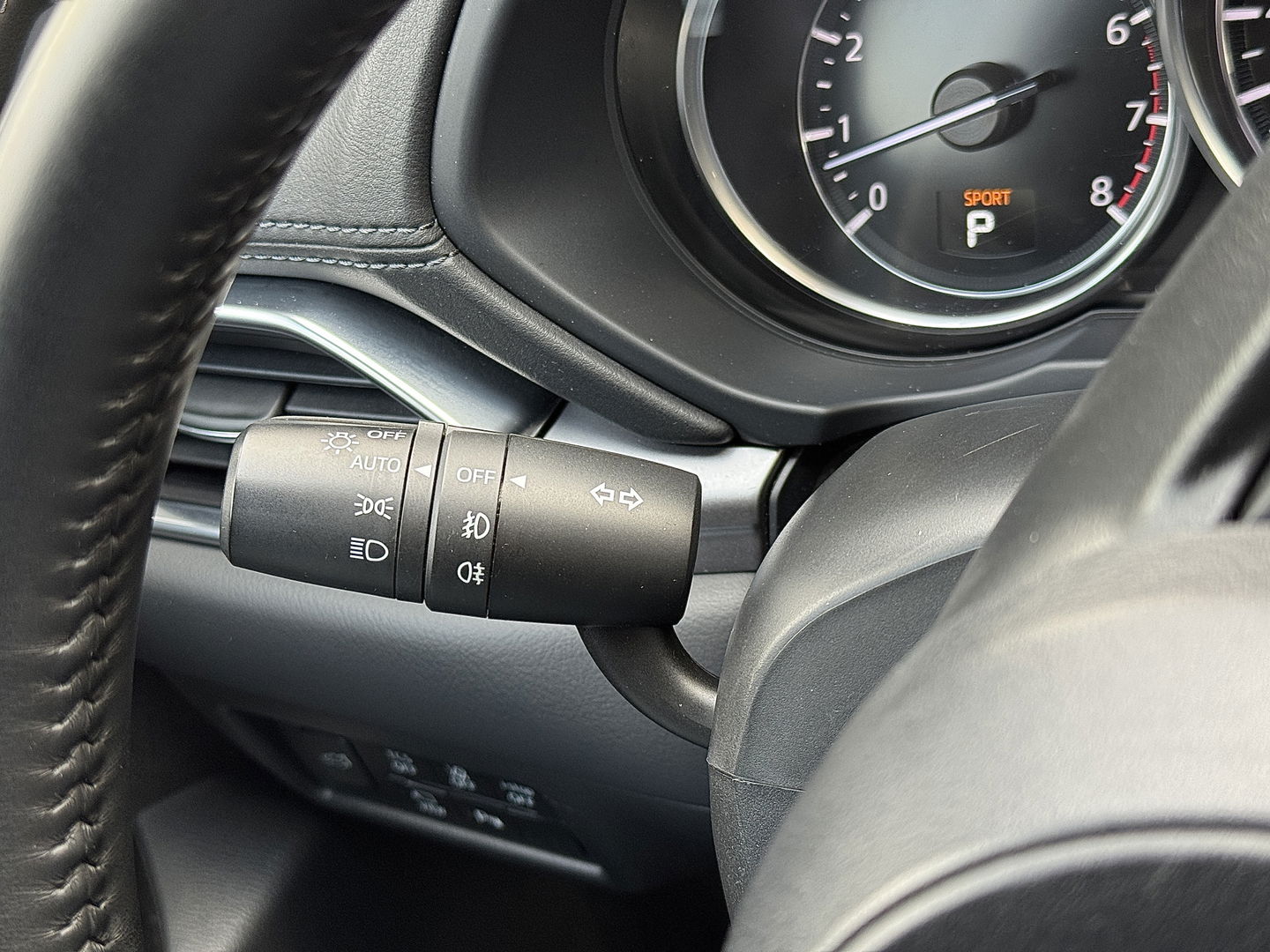 Mazda CX-5 2.5 SkyActiv-G 194 GT-M | Head-Up Display | Leder | 360° Camera | Lane Assist | Dodehoeksensor | Stuurwielverwarming | Afneembare Trekhaak | 20" Lichtmetaal |