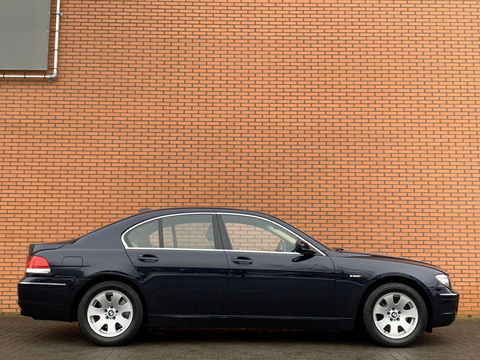 BMW 7 Serie 740i | Youngtimer! | Cruise control | 2e eigenaar | 8 cilinder | Parkeersensoren | Navigatie | Dealer onderhouden |