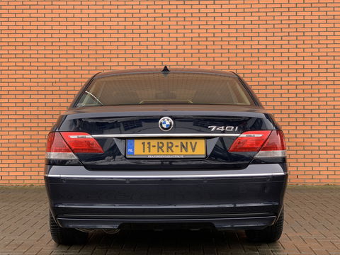 BMW 7 Serie 740i | Youngtimer! | Cruise control | 2e eigenaar | 8 cilinder | Parkeersensoren | Navigatie | Dealer onderhouden |