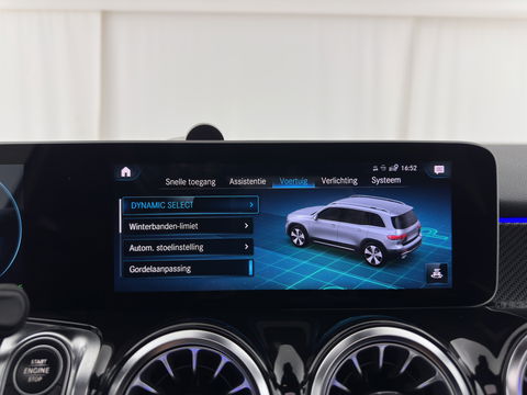 Mercedes-Benz GLB 250 4MATIC Premium Aut. *PANO | LEATHER-MICROFIBRE | FULL-LED | BURMESTER-SOUND | TOP-VIEW | ADAPTIVE-CRUISE | BLIND-SPOT | MEMORY-PACK | WIDESCREEN-COCKPIT | KEYLESS | HEATED-SPORTSEATS | AMBIENT-LIGHT | CARPL
