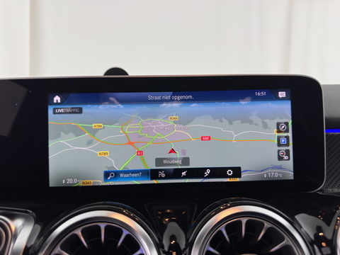 Mercedes-Benz GLB 250 4MATIC Premium Aut. *PANO | LEATHER-MICROFIBRE | FULL-LED | BURMESTER-SOUND | TOP-VIEW | ADAPTIVE-CRUISE | BLIND-SPOT | MEMORY-PACK | WIDESCREEN-COCKPIT | KEYLESS | HEATED-SPORTSEATS | AMBIENT-LIGHT | CARPL