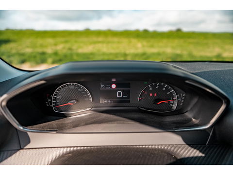 Peugeot 208 1.2 PureTech Active Pack | NAVI | 16" LM VELGEN | CRUISE