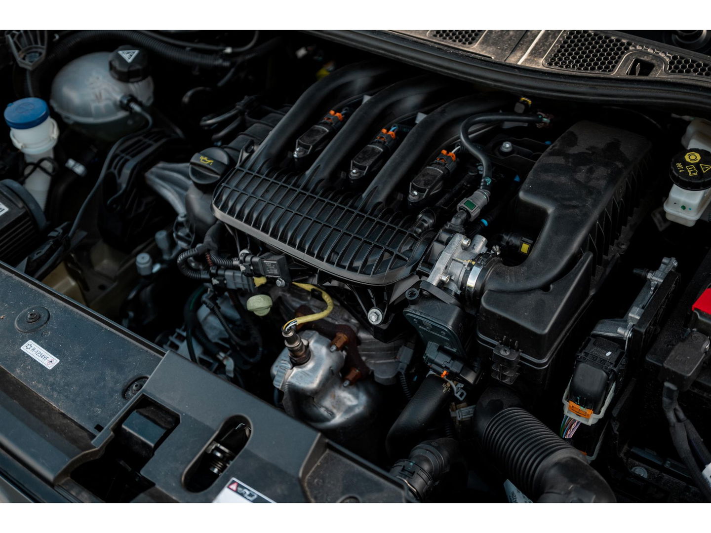 Peugeot 208 1.2 PureTech Active Pack | NAVI | 16" LM VELGEN | CRUISE